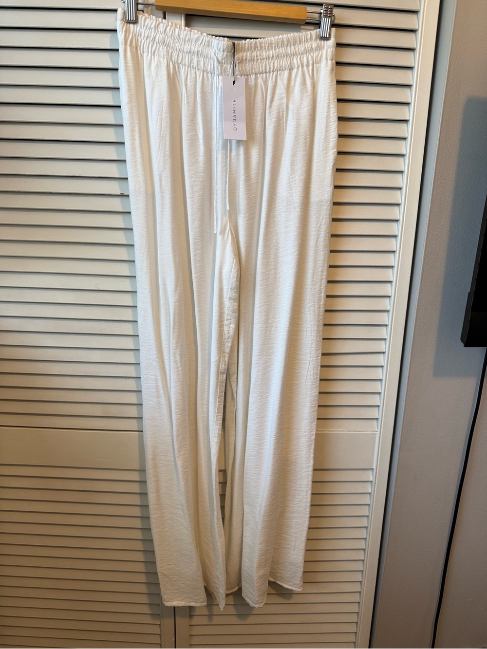 Dynamite Cream Wide-Leg Elastic Waist Pants